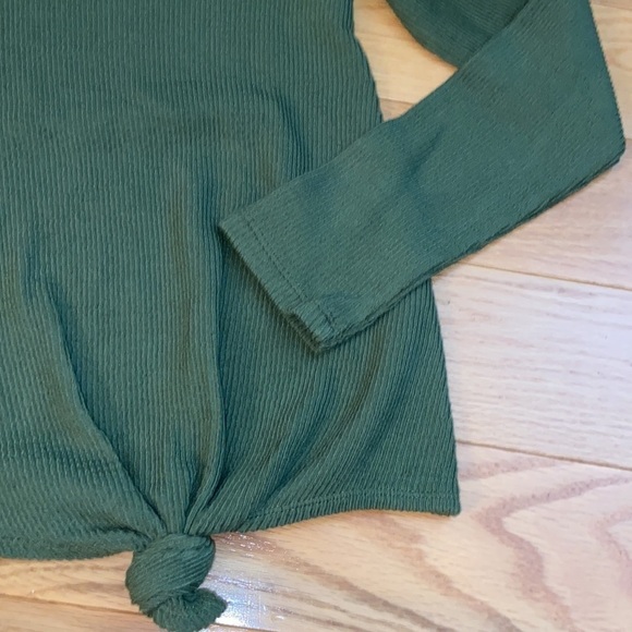 NWOT Madewell Knot Front Ribbed Long Sleeve Top in green - Picture 6 of 7